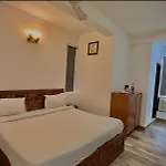 Blu Lagoon Opp Select City Inn