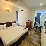 Blu Lagoon Opp Select City Inn